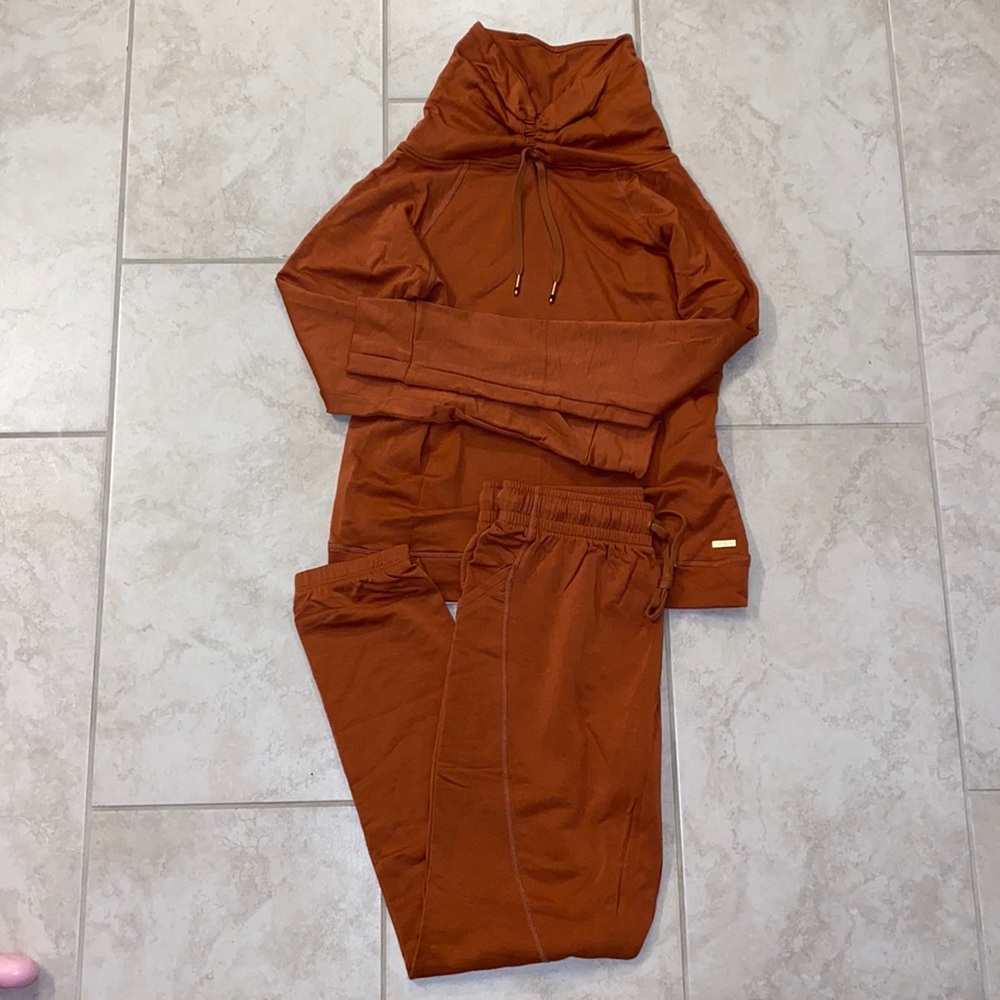 COPY - Alala sweatsuit top only nwt copper cider soft cozy